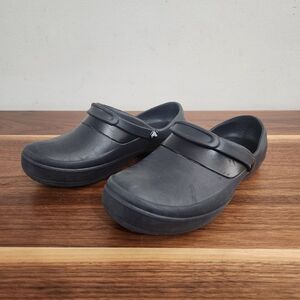 Crocs Womens Slip Resistant Shoes Mercy Work Clogs Black Closed Toe Size 8